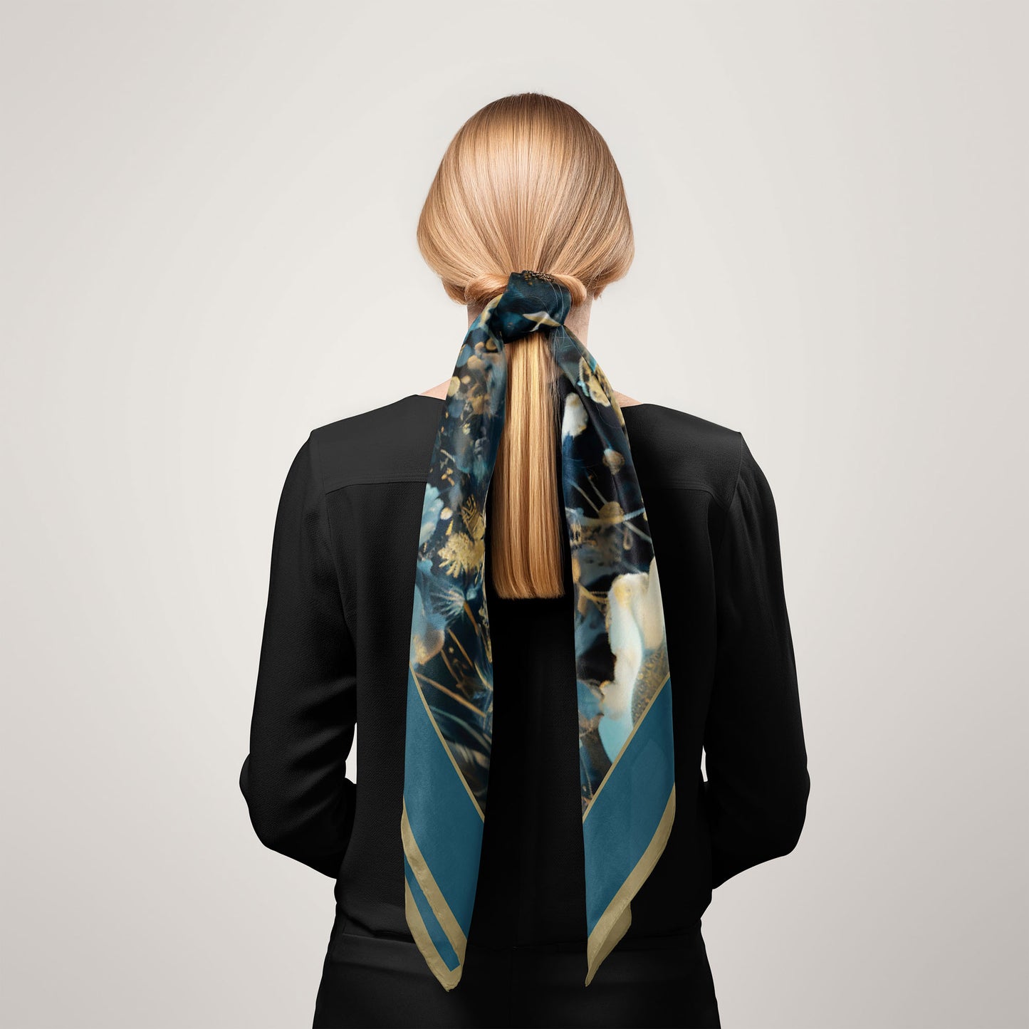 The Midnight Watcher scarf 90